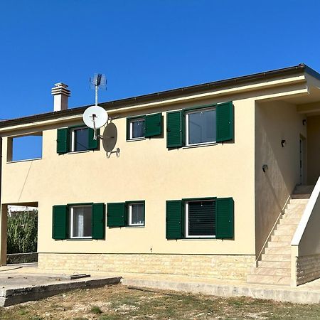 Apartment Novak Vir Luaran gambar