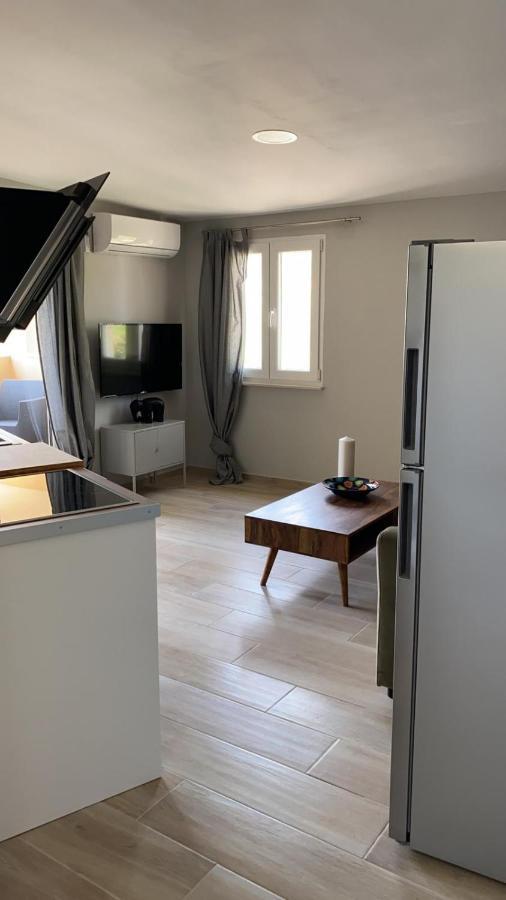 Apartment Novak Vir Luaran gambar